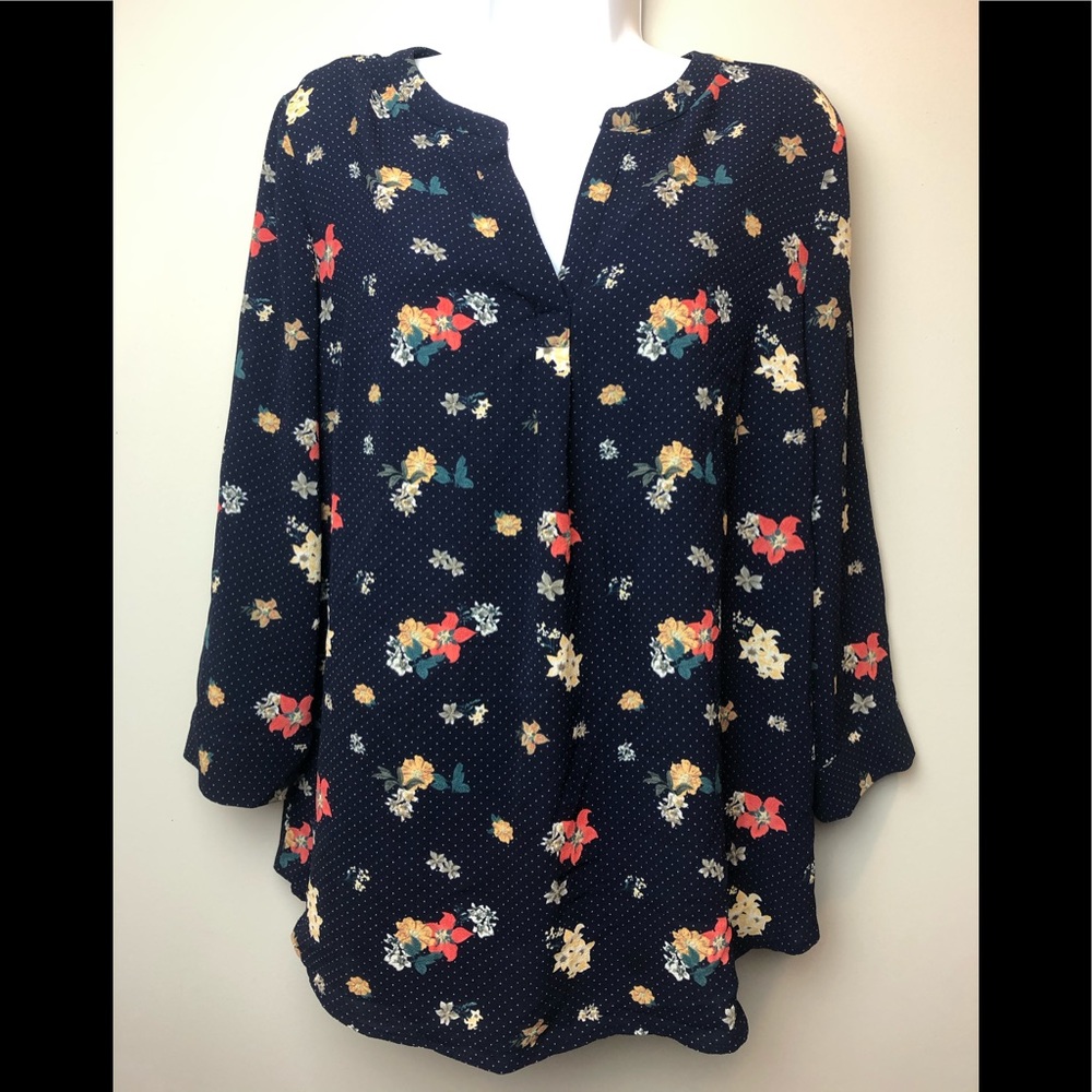 💥 Weekend Sale Only 💥 Dalia Size M Blouse
